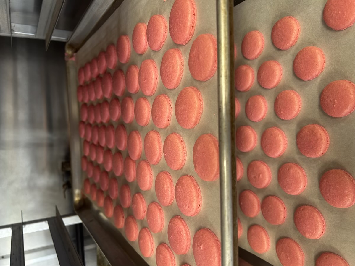 Macaron Milieu at the market