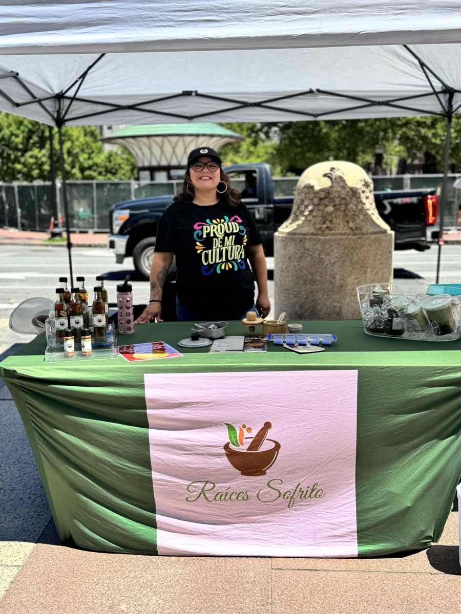Raíces Sofrito at the market